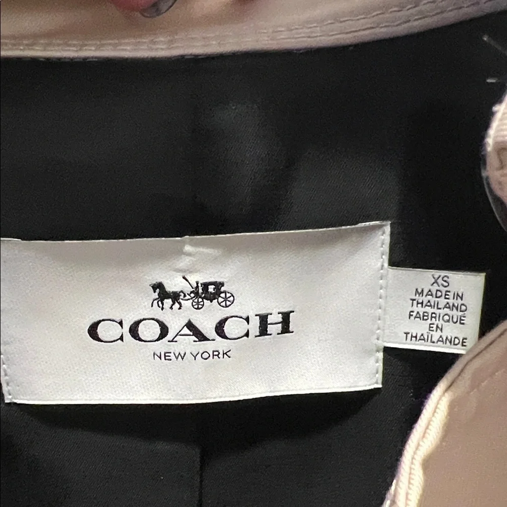 Coach Light Pink Trench Coat with Black Buttons - Picture 2 of 4